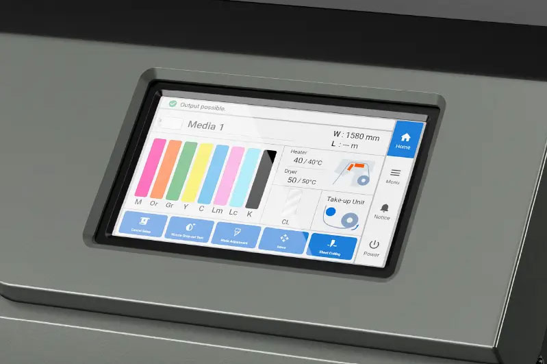 colour touch screen
